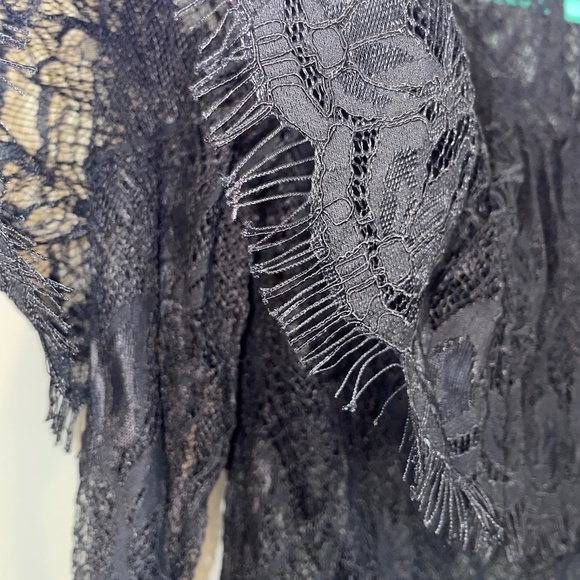 NWT Who What Wear Lace Ruffle Long Sleeve Blouse Size Small - Picture 5 of 10